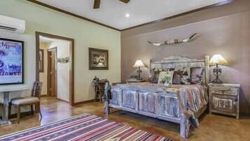 1 slaapkamer, een strijkplank/strijkijzer, reisbedje, wifi