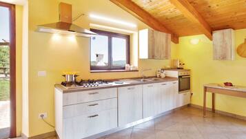 Kühlschrank, Ofen, Herdplatte, Geschirrspüler