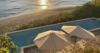 Casa Marazul - Beachfront House With Gorgeous Pool and Huge Rancho