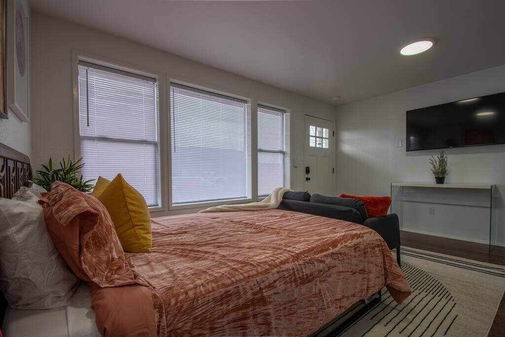 Dreamy 70's Inspired Studio