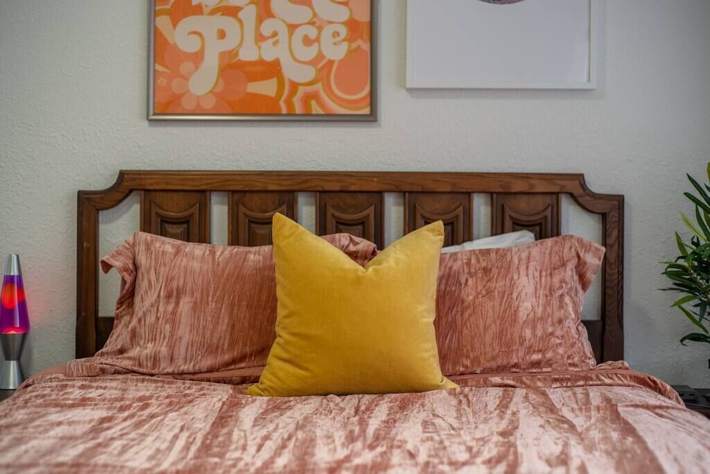 Dreamy 70's Inspired Studio