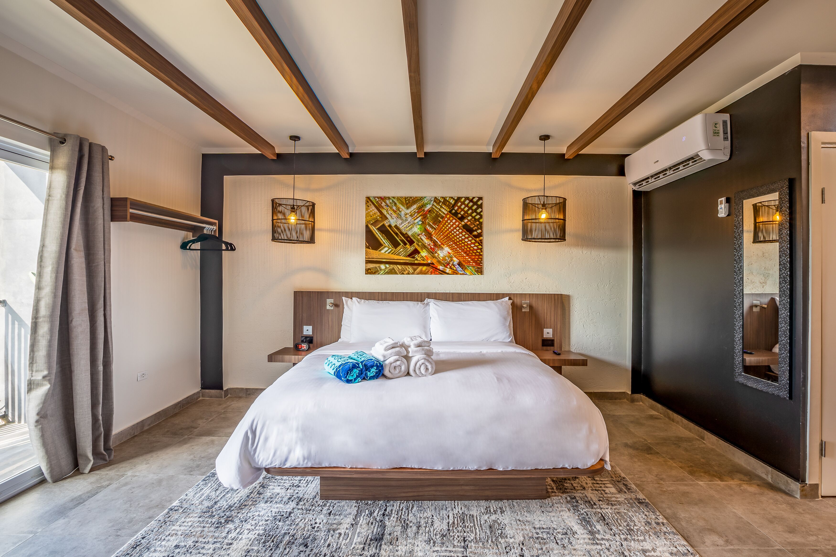 1 bedroom, in-room safe, iron/ironing board, WiFi