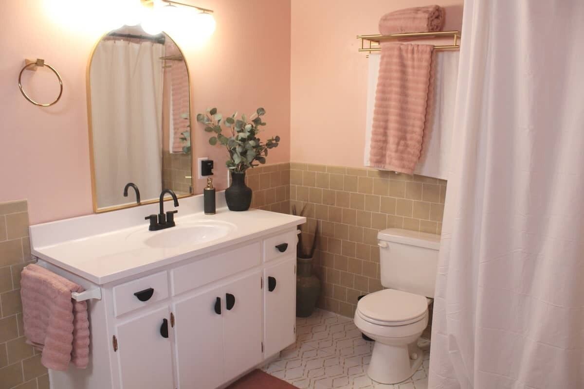 Cozy Modern Cabin in Bass Lake near Yosemite