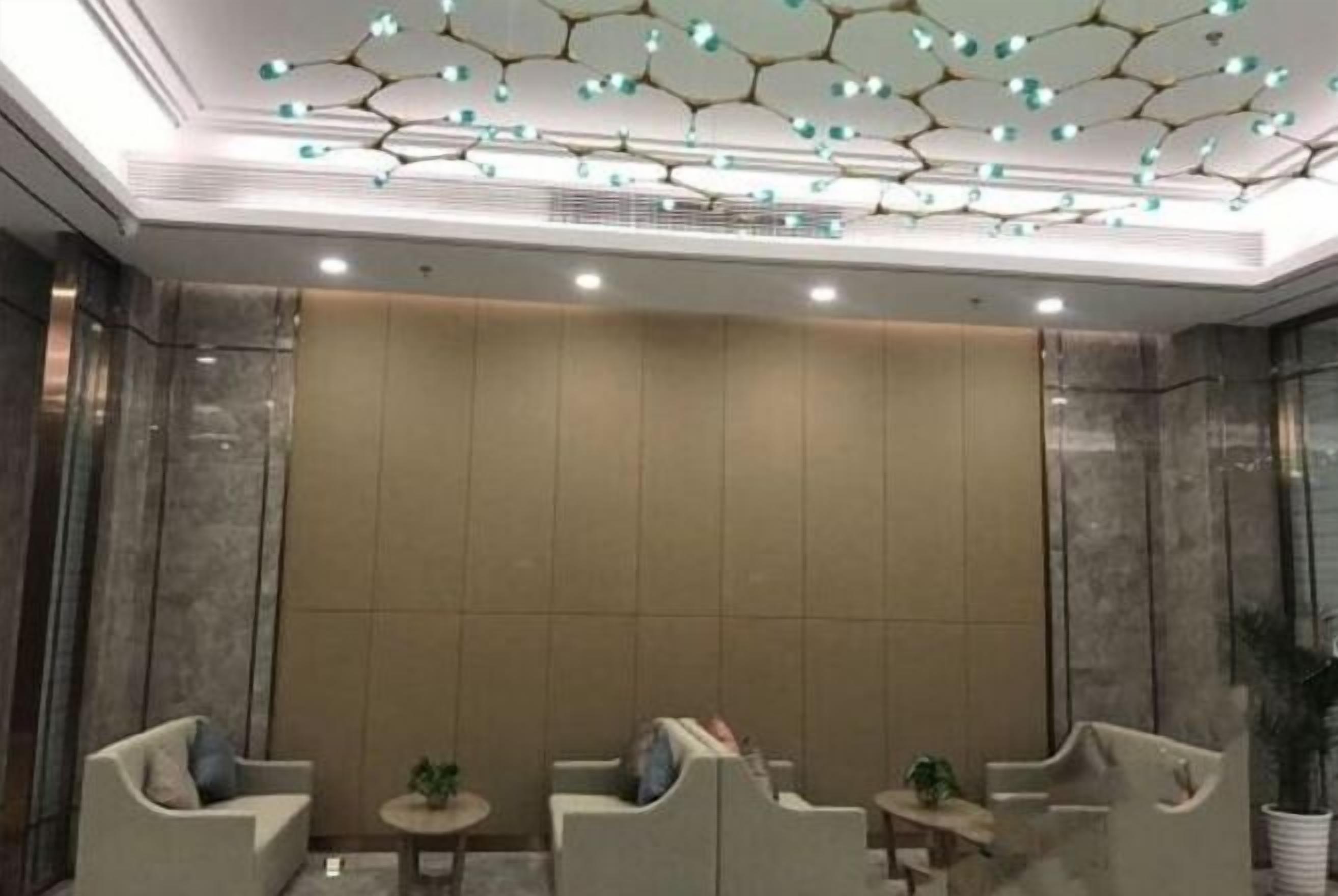 المنشأة من الداخل