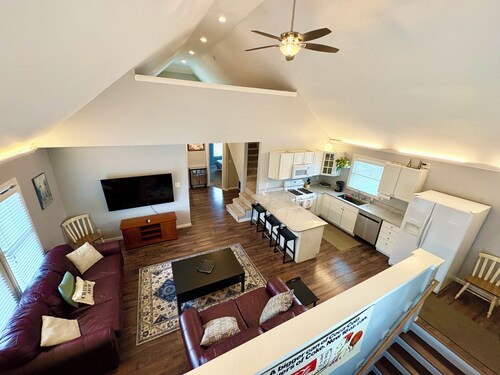 Mass Ave & Bottleworks + Garage parking