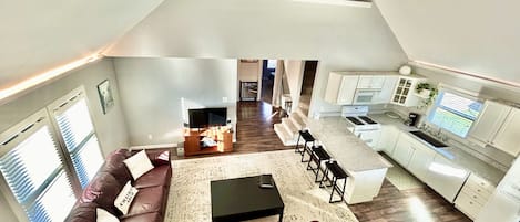Smart TV, computer monitors