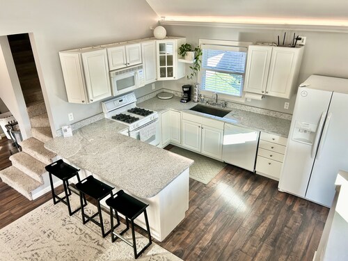 Mass Ave & Bottleworks + Garage parking