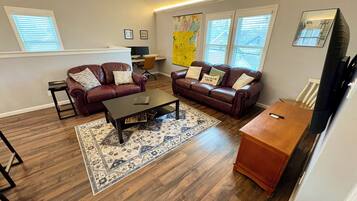 Smart TV, computer monitors