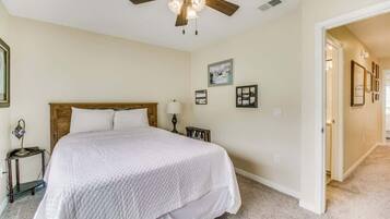 2 bedrooms, free WiFi, bed sheets