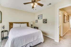 2 bedrooms, free WiFi, bed sheets