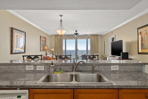 Interior - Beachfront! Emerald Beach Resort Includes 2 Beach Chairs & Umbrella! Starbucks! (Panama City Beach)