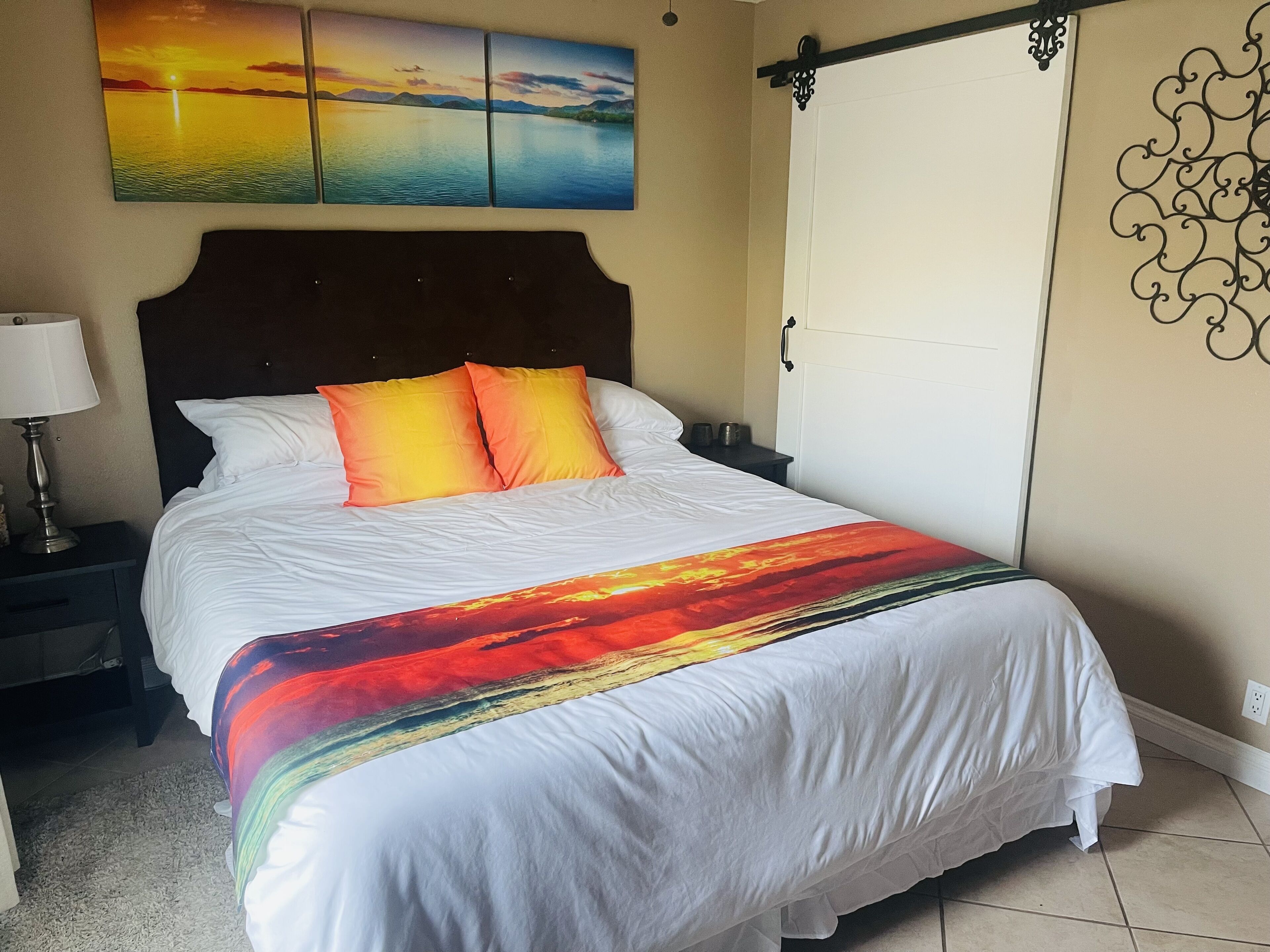 Themed Bedroom Home that's perfect for 3 Families with Kids