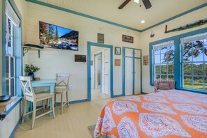 1 habitación, tabla de planchar con plancha, cuna de viaje y wifi 