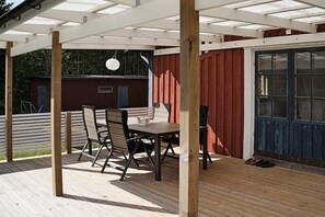 Outdoor dining - 5 person holiday home in Edsbruk (Edsbruk)