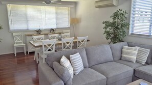 TV - Riverwood - Beautiful destination, large home perfect for a family getaway! (Nambucca Heads)