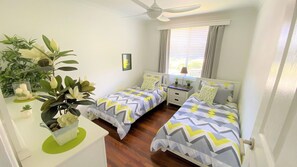 3 bedrooms, iron/ironing board, bed sheets