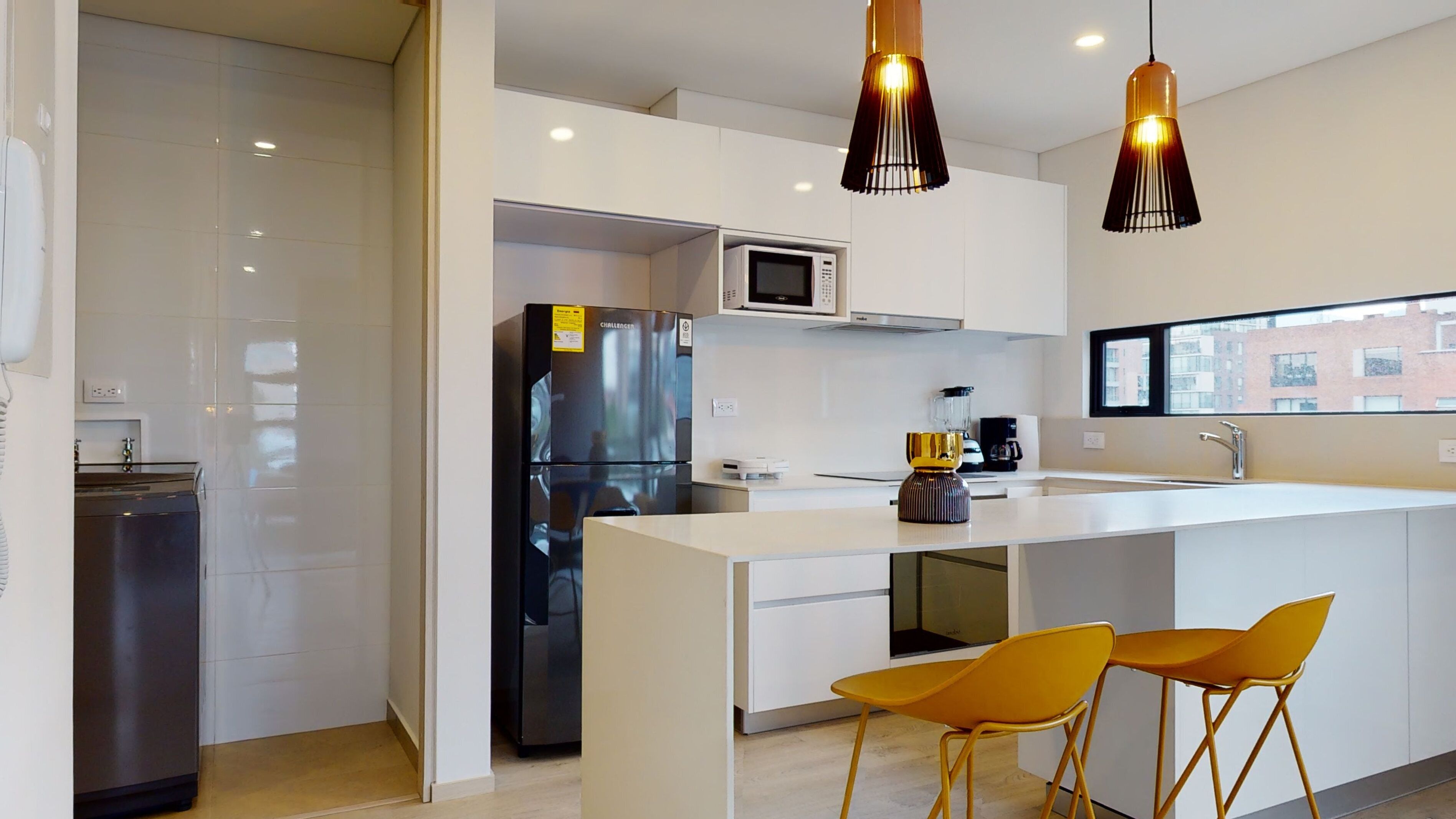 BRAND NEW APARTMENT WITH BALCONY IN LA 93