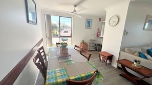Interior - Seamist - Make Seamist your holiday destination in the beautiful Nambucca. (Nambucca Heads)