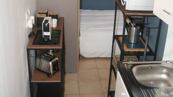 1 chambre, bureau, Wi-Fi gratuit, draps fournis