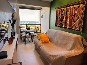 Smart TV - Flat 1km from Beach Park: Complete Leisure, AC, Wifi and Parking (Aquiraz)