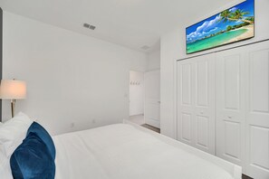 House (5 Bedrooms) | Property amenity - 4200 Paragraph Drive (Kissimmee)