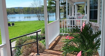 Fisher's Flop - A Lofted Condo on the Wisconsin River