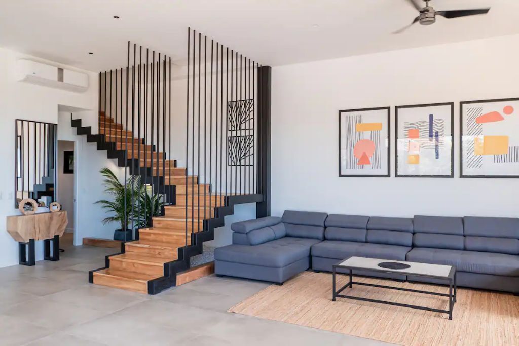 Smart TV, table tennis