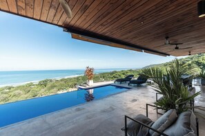 Piscina all'aperto