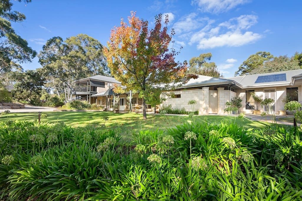 Sprawling 6-bedroom home on 2 acres with indoor pool - The Retreat @ Stirling