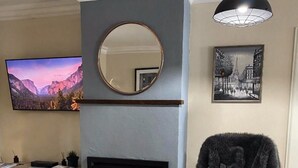 Interior - 1 bedroom Pool Side Apartment (Stirling)