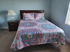 2 bedrooms, iron/ironing board, free WiFi, bed sheets - Spectacular 5th Floor Unit with best views of the Gulf from the balcony (Panama City Beach)