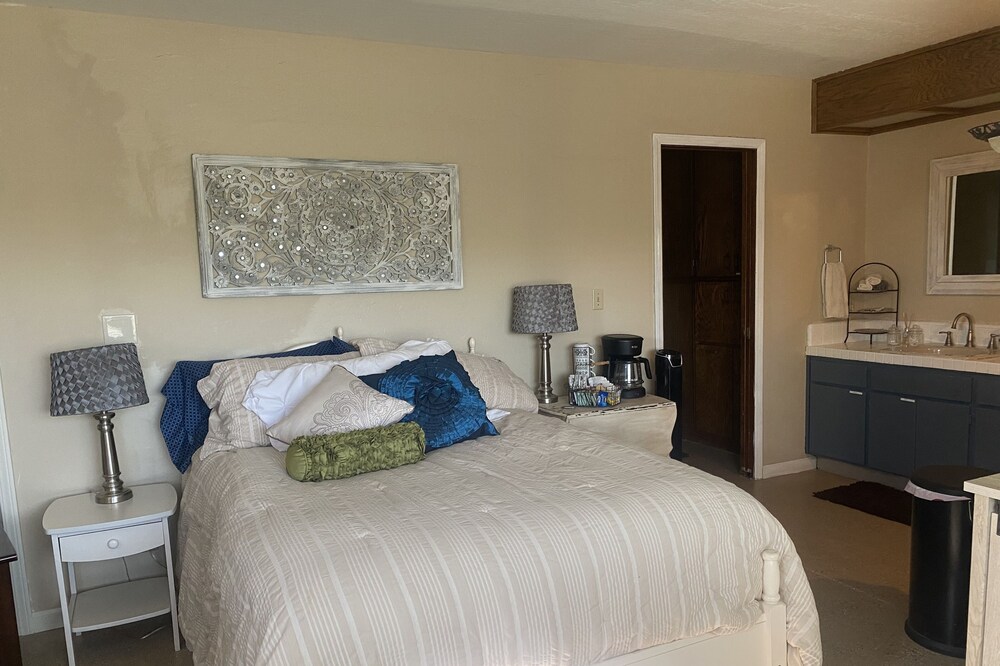 private suite 60 mins from Sequoias
