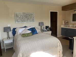 1 slaapkamer, een bureau, reisbedje, gratis wifi
