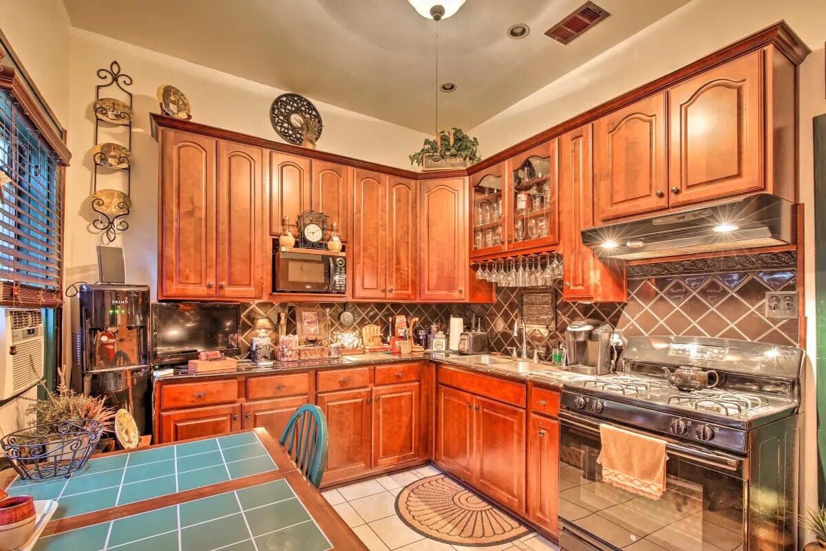 La Villa By The Rivewalk Gardens &amp; Pavilions