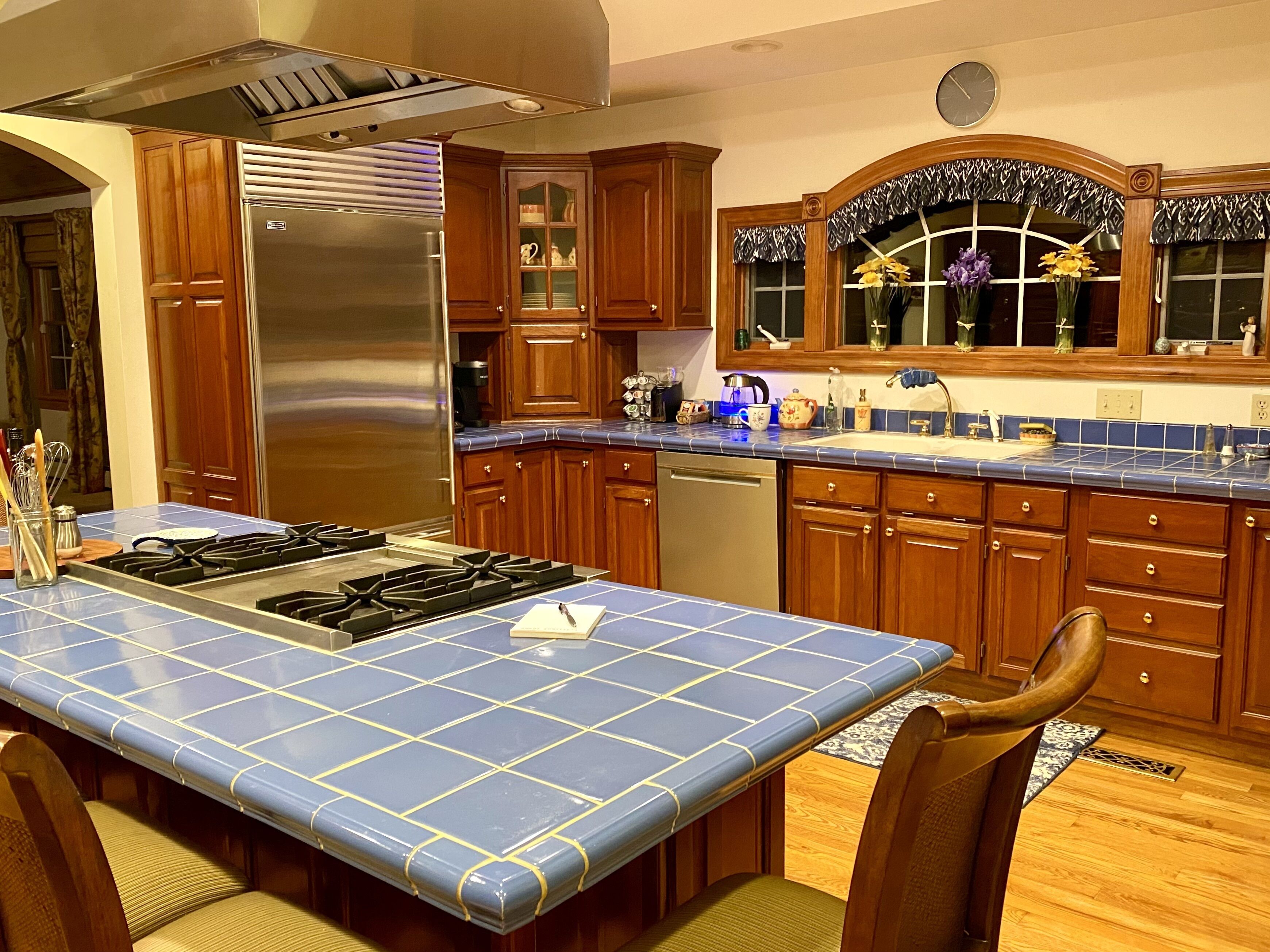 Scenic Getaway with Private Indoor Pool/Hot Tub on the GAP trail