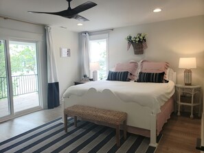 4 bedrooms, travel cot, free WiFi, bed sheets
