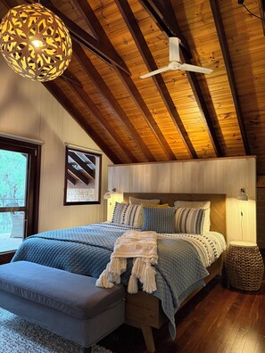 5 bedrooms, desk, iron/ironing board, travel cot - Beat the Winter Blues 25% off - XL Group and Multiple Family Getaway (Burnside Margaret River)