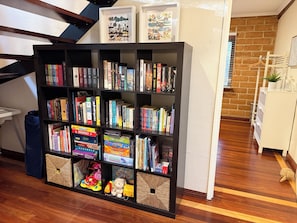 Interior - Luxury Bush Retreat- Sleeps 12- Near Beach & Town- Super Winter & Spring Special (Burnside Margaret River)