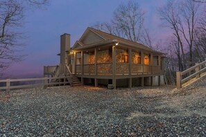 Exterior - The Overlook (Mars Hill)