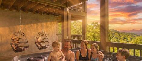 Tina de hidromasaje al aire libre