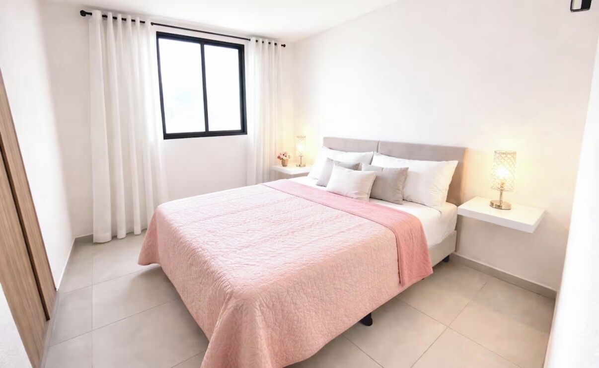 3 slaapkamers, een strijkplank/strijkijzer, gratis wifi, beddengoed