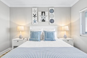 3 slaapkamers, een bureau, een strijkplank/strijkijzer, gratis wifi