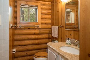 Combined shower/bathtub