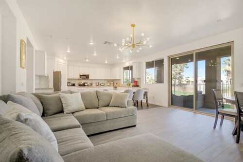 NEW! Glamorous Golf Getaway w/ Private Pool & Spa