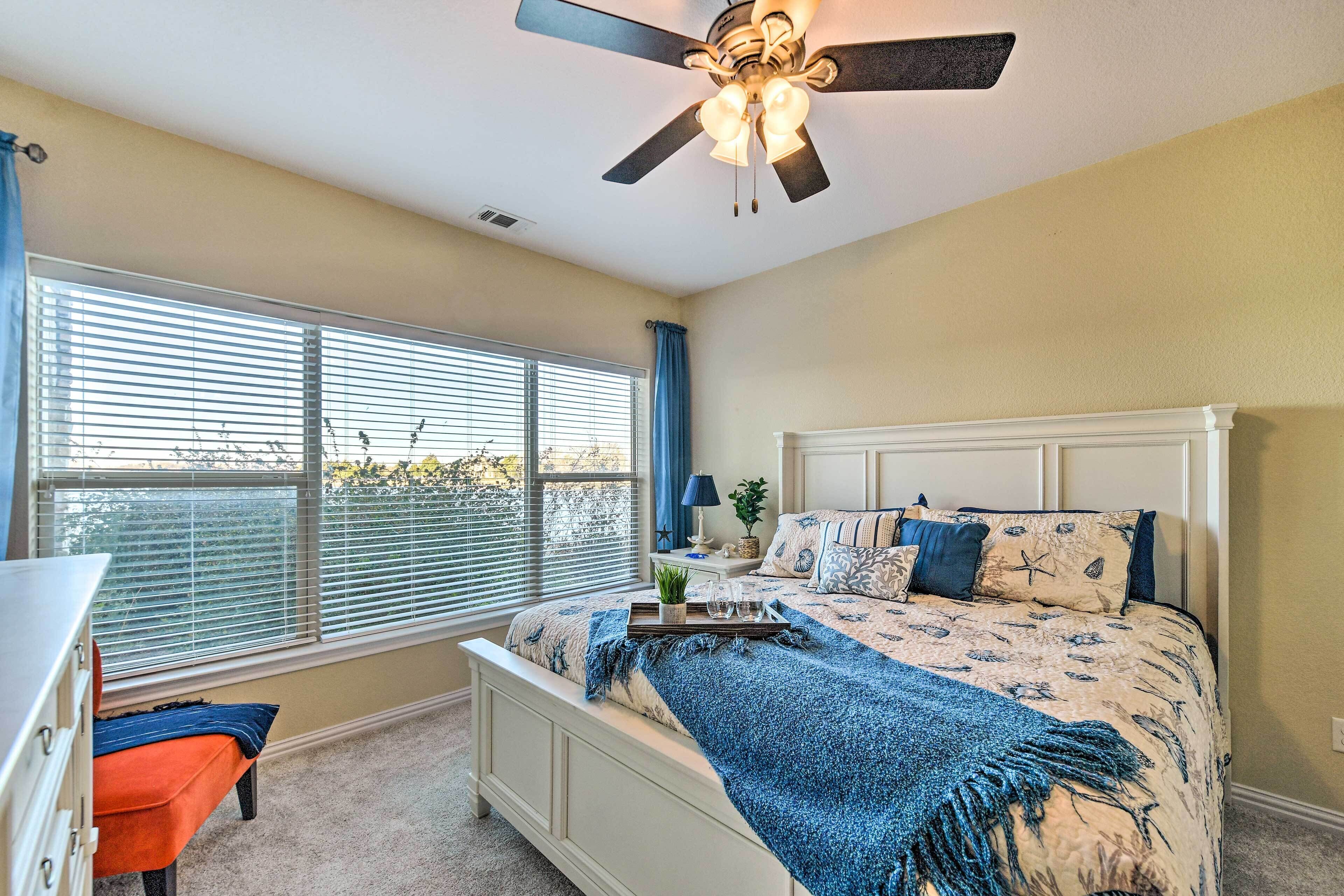 Stylish Studio at Richland-Chambers Reservoir