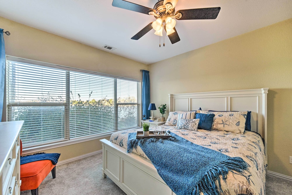 Stylish Studio at Richland-Chambers Reservoir