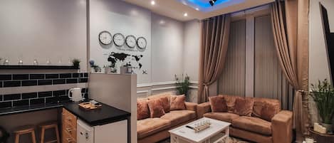 TV connectée, jeux vidéo, livres