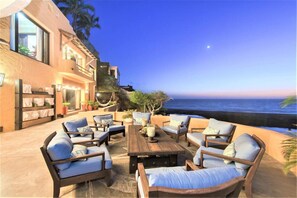 Outdoor dining - Casa Bella - Beach Access, Pool & Spa, Sleeps 14 (Todos Santos)