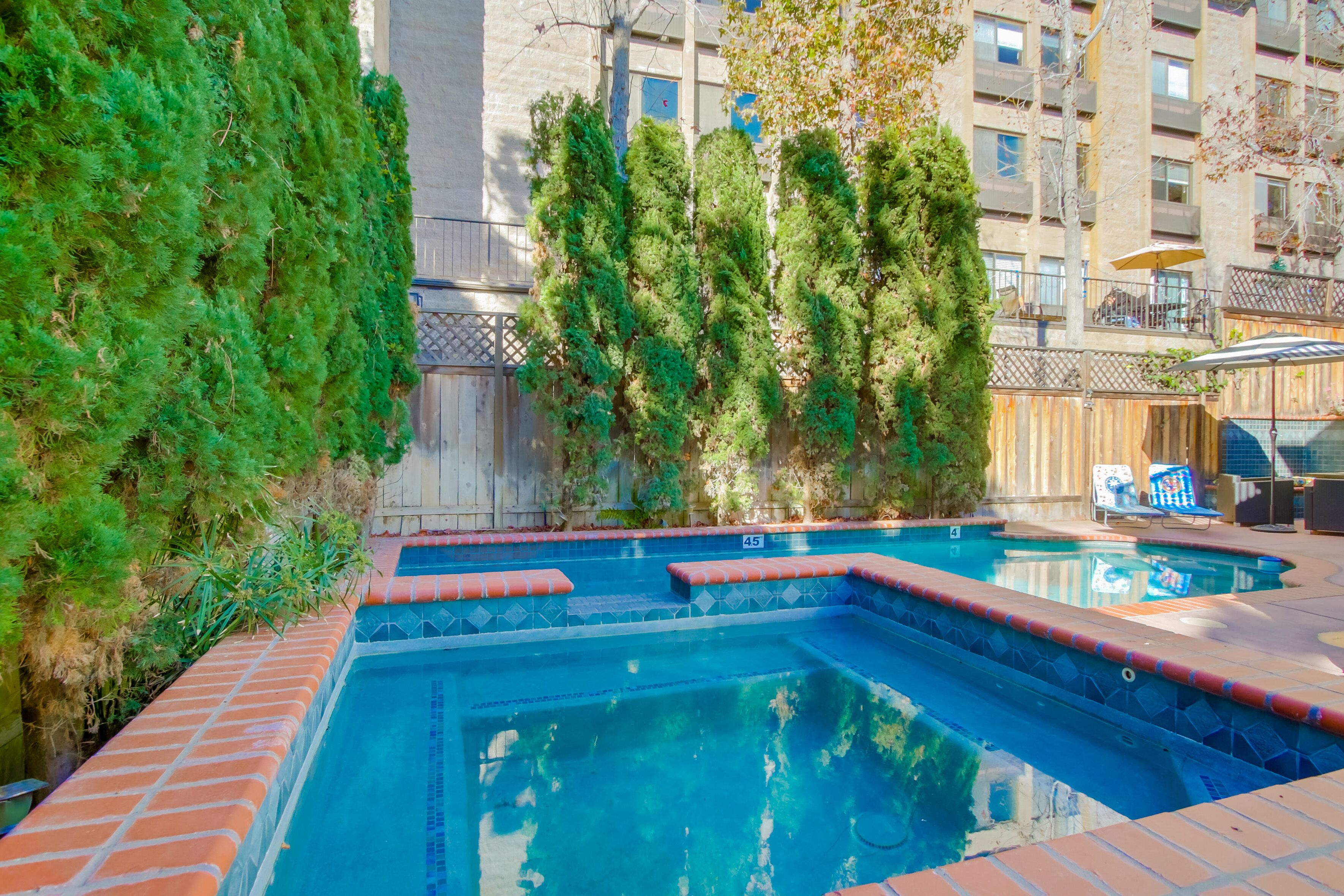 The Historic Kline House - with private pool and spa.  Walk to shops and restaurants.