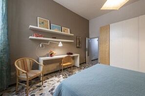 1 camera, Wi-Fi, lenzuola